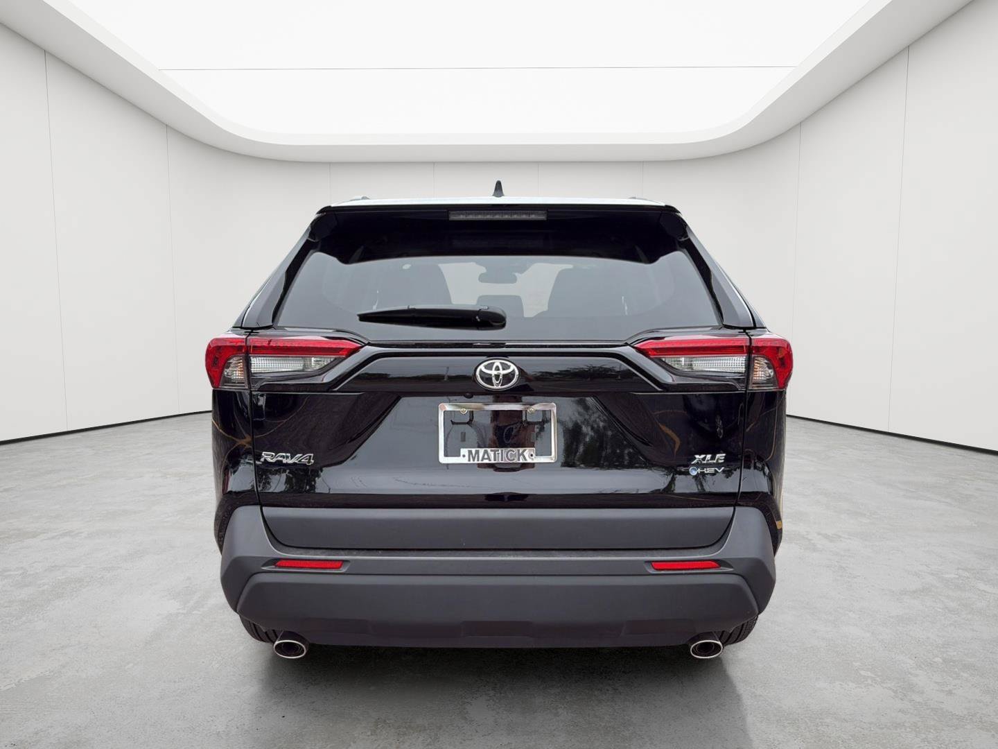 Used 2025 Toyota RAV4 XLE w/ Convenience Package AWD/4WD image 12