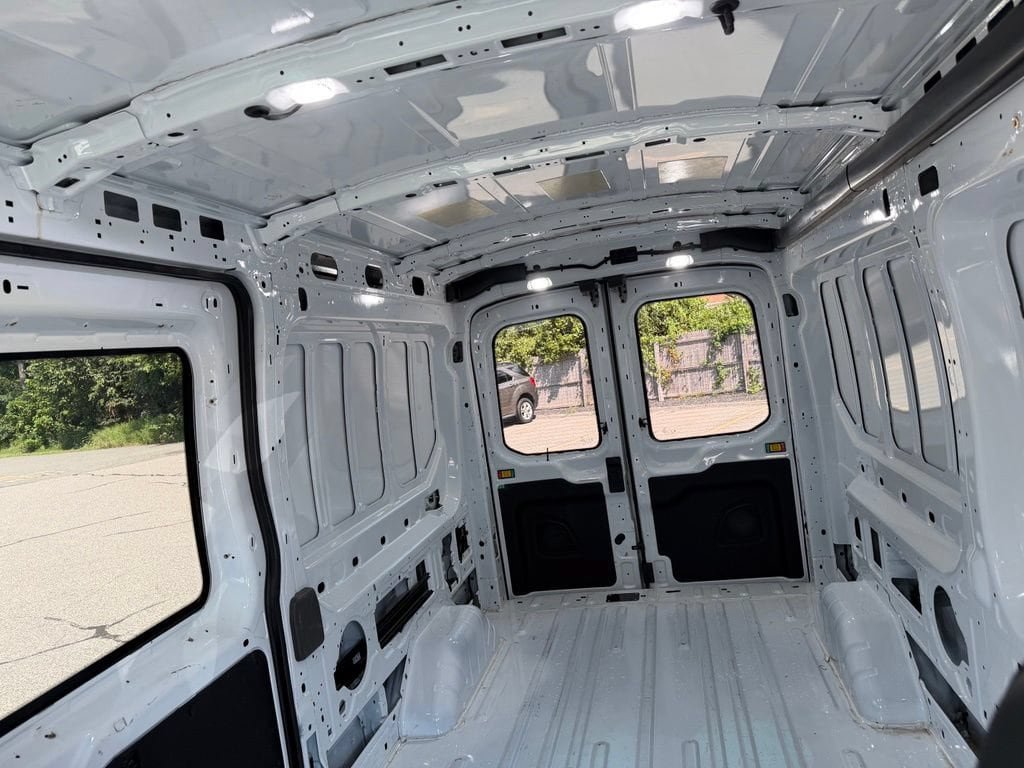 Used 2022 Ford E-Transit Medium Roof w/ Load Area Protection Package RWD image 7