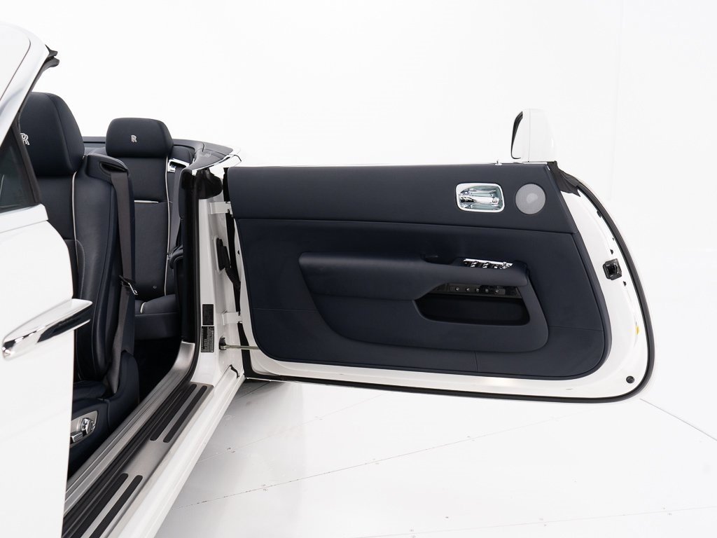 Certified 2018 Rolls-Royce Dawn image 18