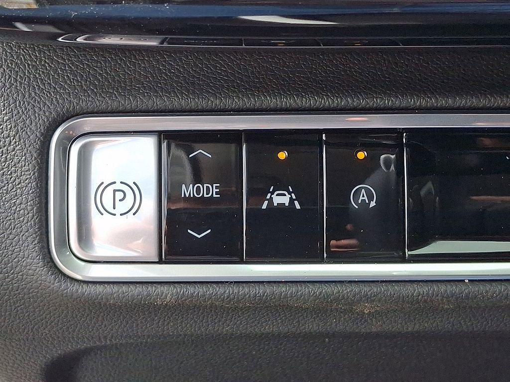 Used 2025 Buick Envision Sport Touring image 23