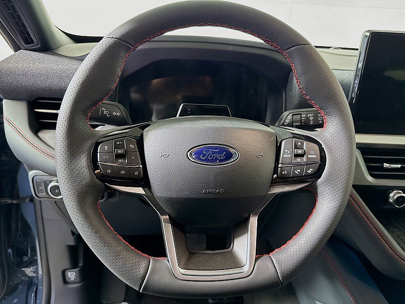 New 2025 Ford Explorer ST-Line w/ Premium Package AWD/4WD image 12