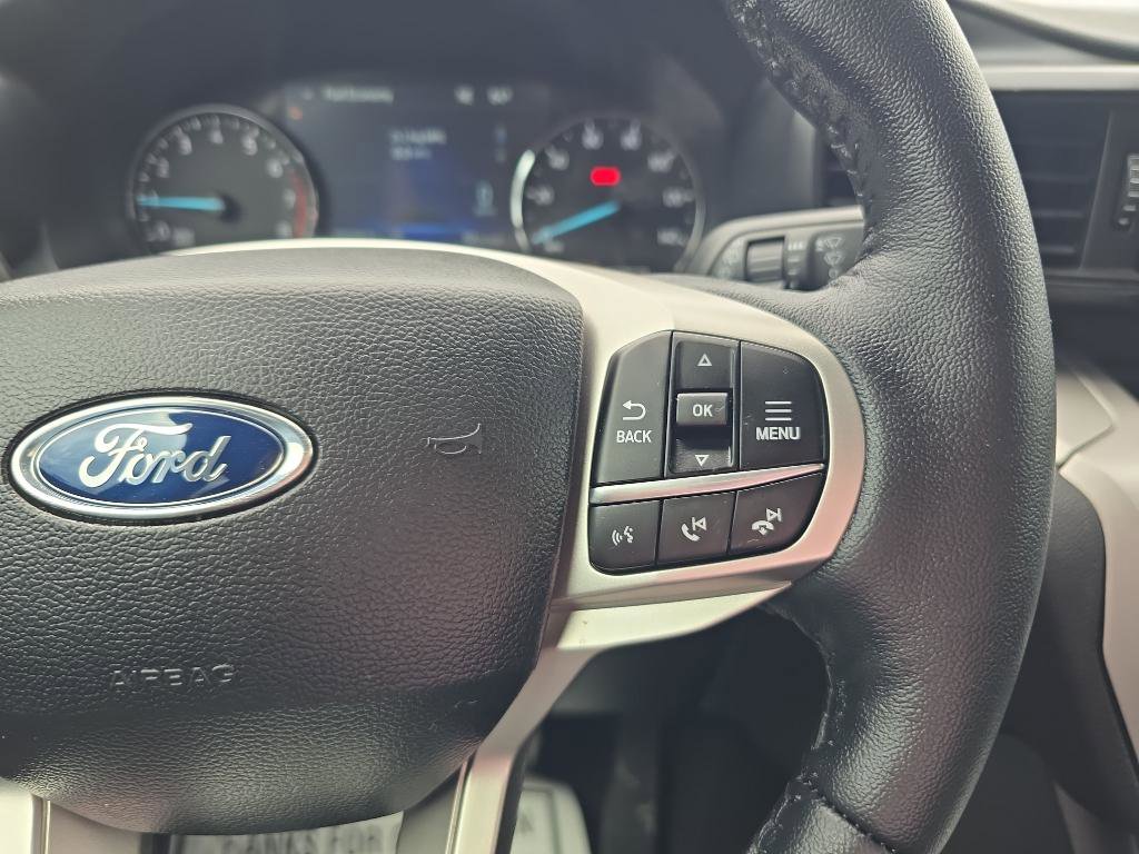 Used 2024 Ford Explorer XLT image 25