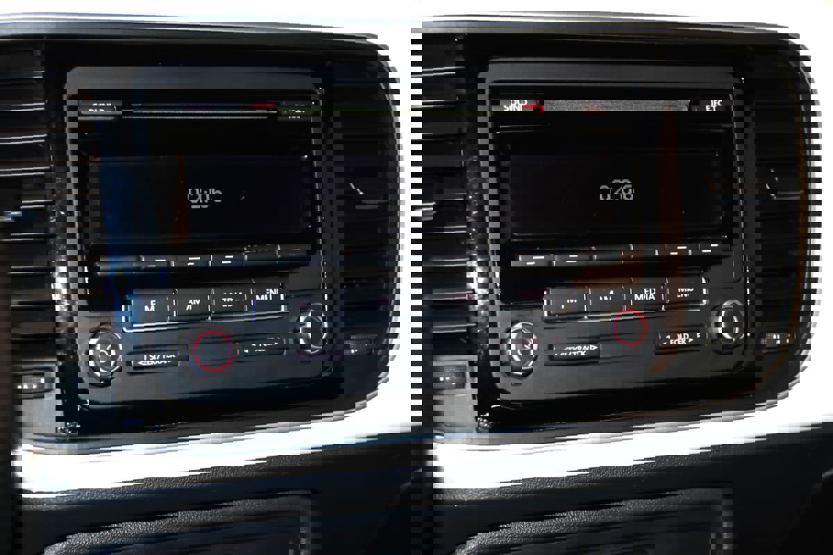 Used 2012 Volkswagen Beetle 2.5 image 40