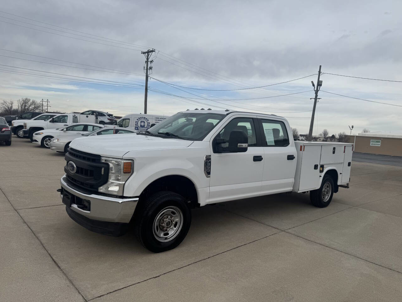 Used 2020 Ford F350 XL w/ Power Equipment Group image 4