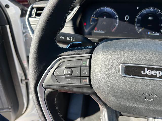 New 2025 Jeep Grand Cherokee image 16