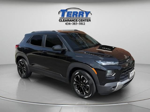 Used 2022 Chevrolet TrailBlazer LT w/ LPO, Blackout Package FWD image 2
