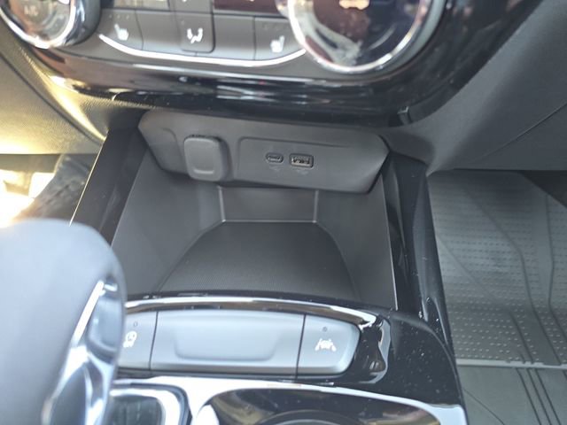 New 2026 Chevrolet Trax ACTIV w/ Driver Confidence Package FWD image 19