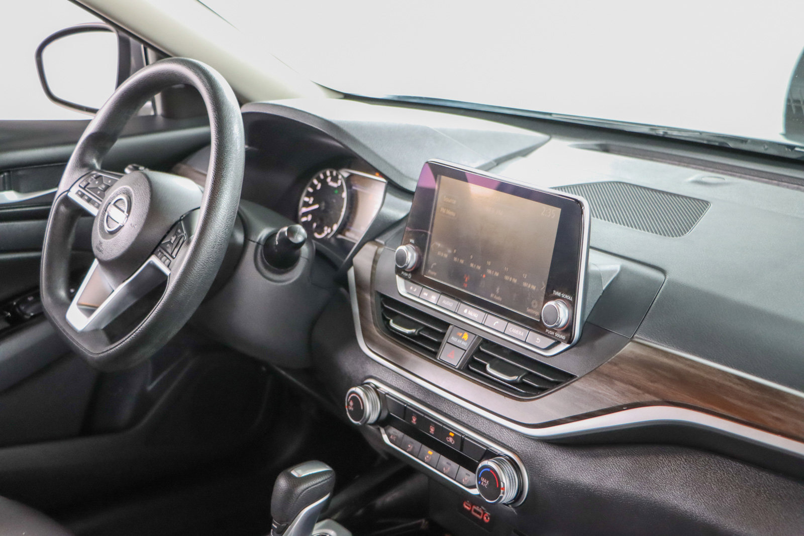 Used 2023 Nissan Altima 2.5 SV image 25