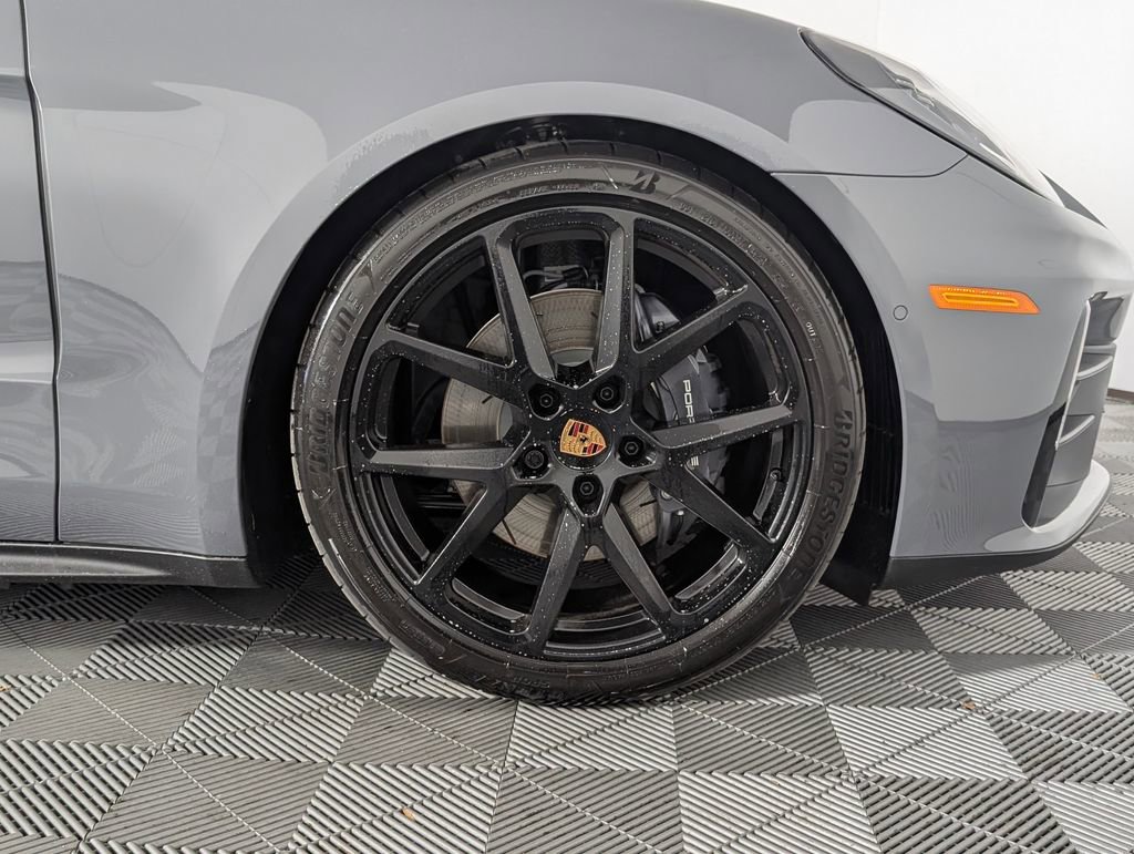 New 2026 Porsche Panamera image 14