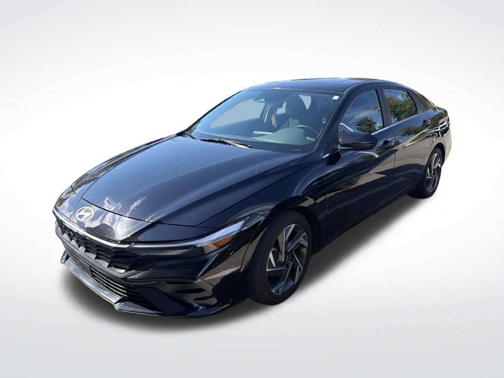 Used 2024 Hyundai Elantra SEL w/ Convenience Package FWD image 3
