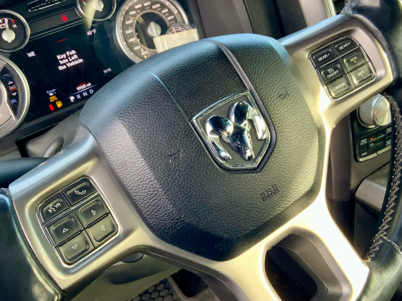 Used 2018 RAM 1500 Limited image 39