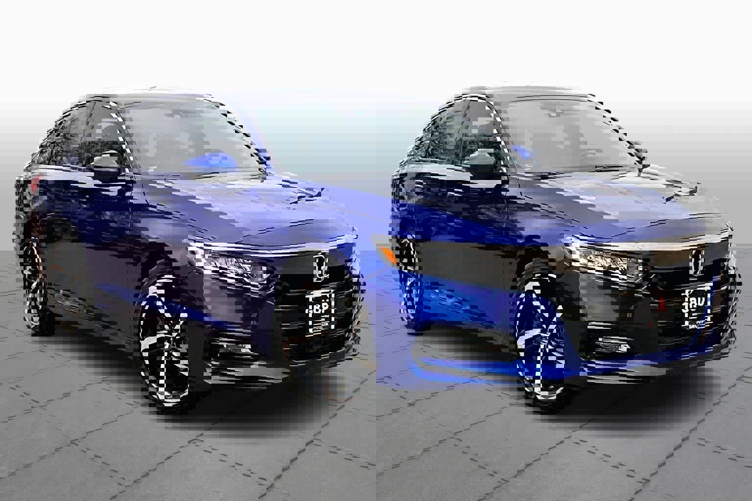 Used 2020 Honda Accord Sport image 2