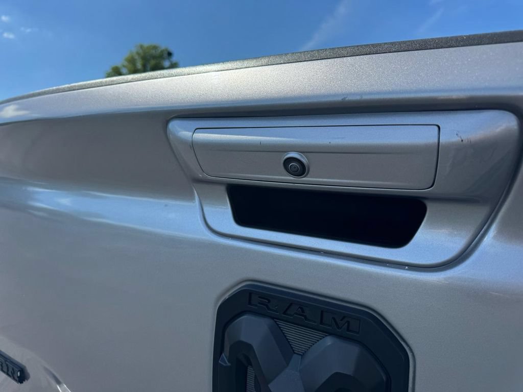 Used 2020 RAM 1500 Big Horn AWD/4WD image 9