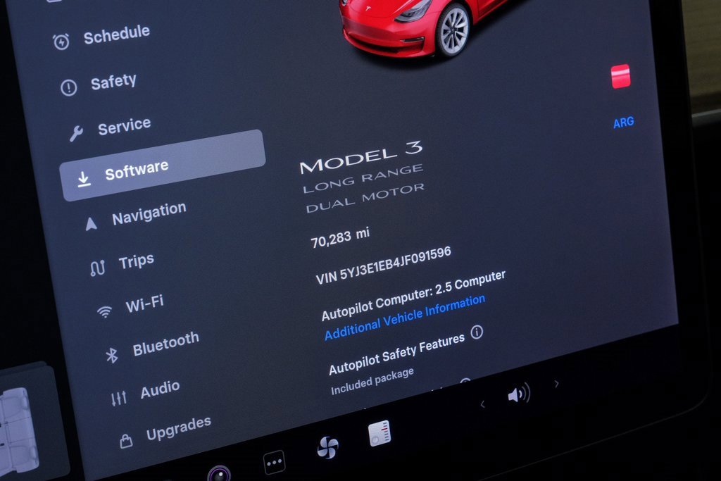 Used 2018 Tesla Model 3 Long Range image 22