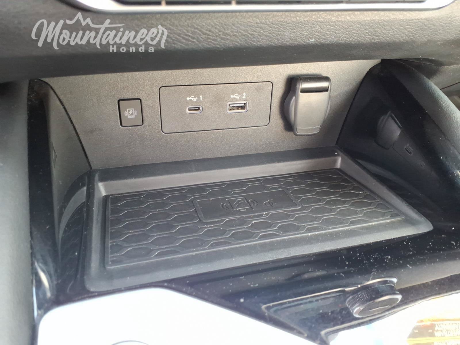 Used 2025 Nissan Altima 2.5 SR w/ SR Premium Package AWD/4WD image 39