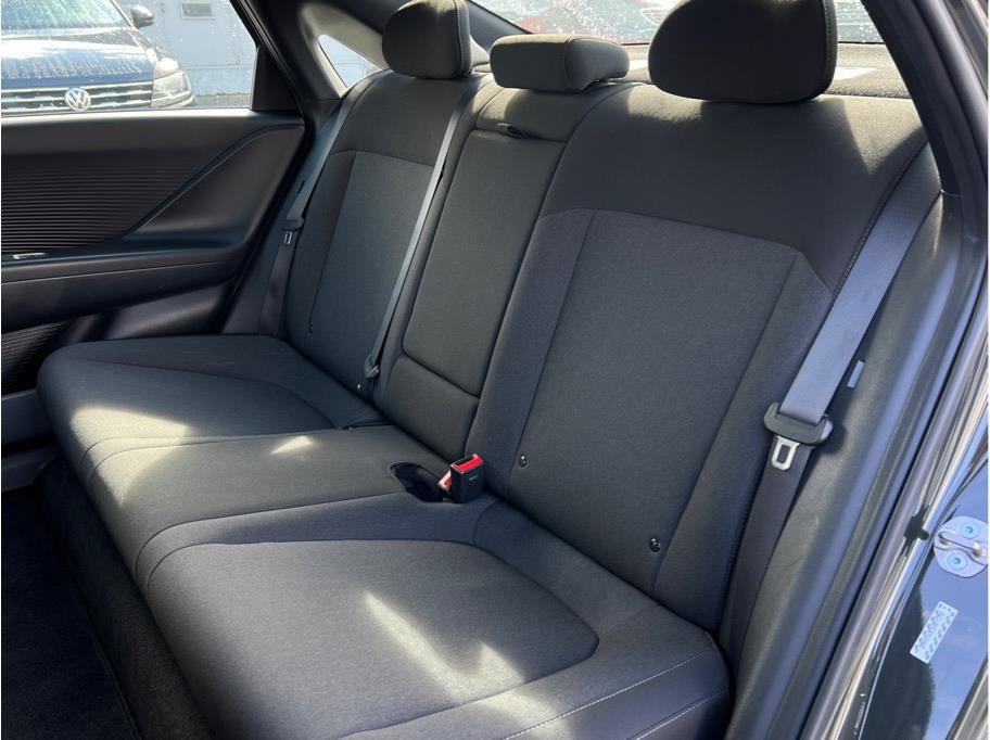 Used 2024 Hyundai Ioniq 6 SE RWD image 9