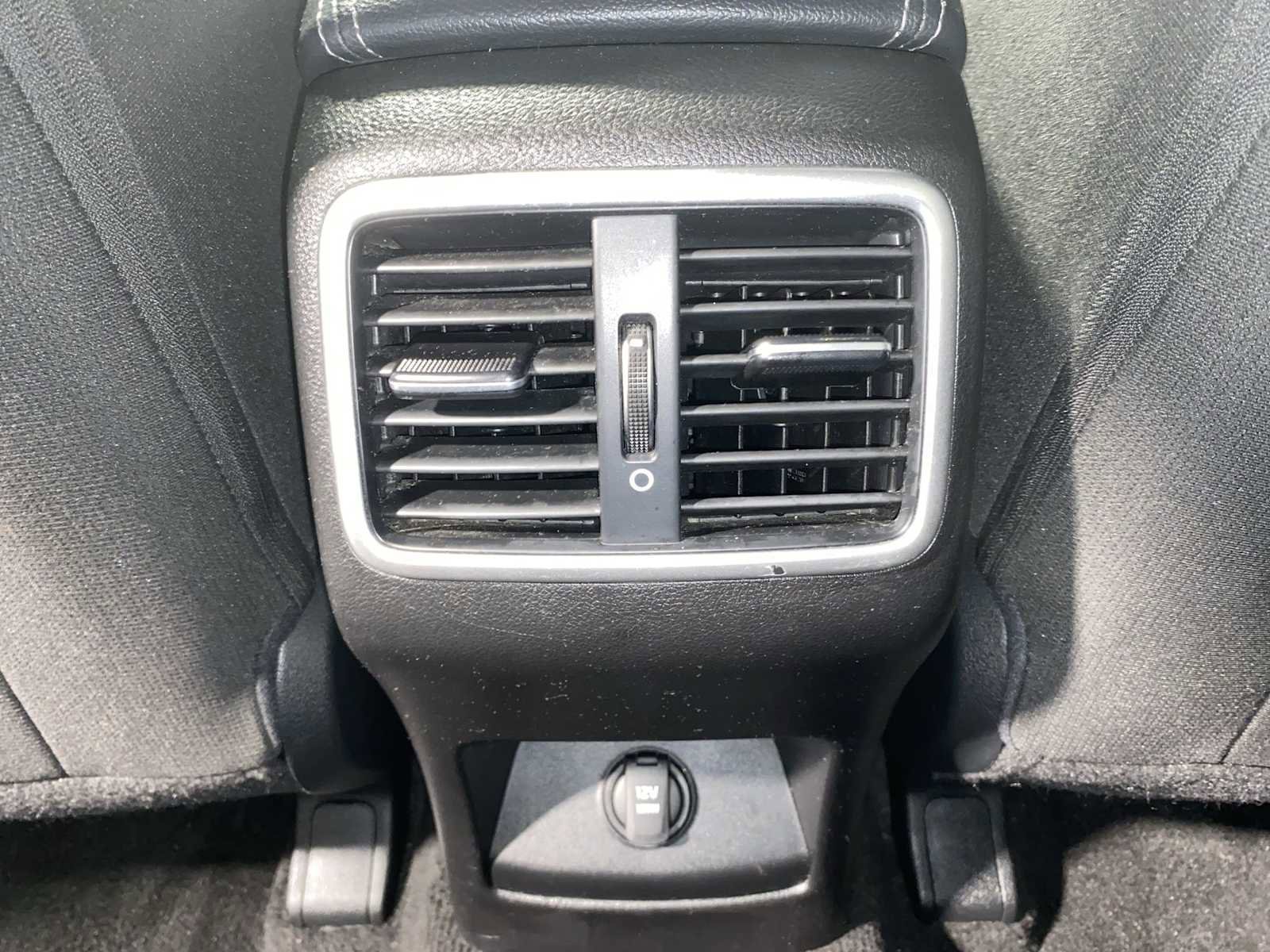 Used 2018 Kia Sportage LX w/ LX Technology Package image 25