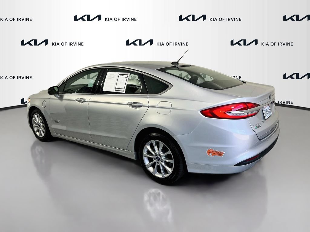 Used 2017 Ford Fusion Energi SE FWD image 5