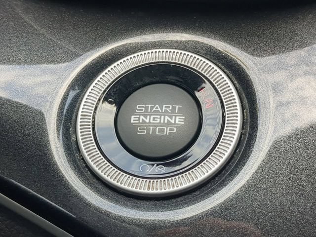 Used 2021 Jeep Grand Cherokee L Laredo RWD image 36
