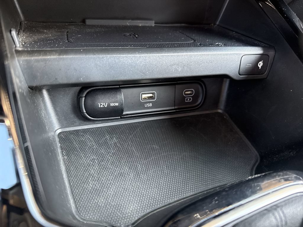Used 2024 Kia Soul EX w/ Option Group 015 FWD image 34