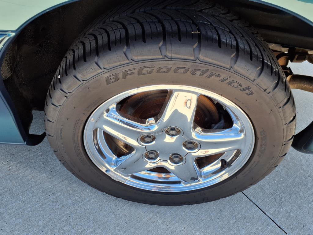 Used 1997 Chevrolet Camaro Z28 image 22