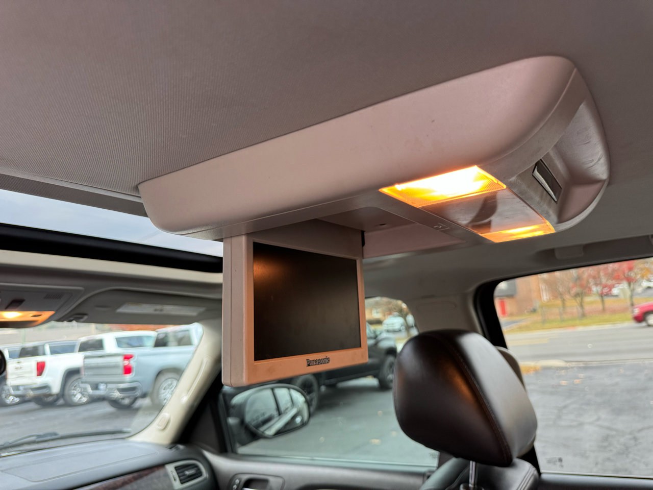 Used 2011 GMC Yukon XL Denali image 20