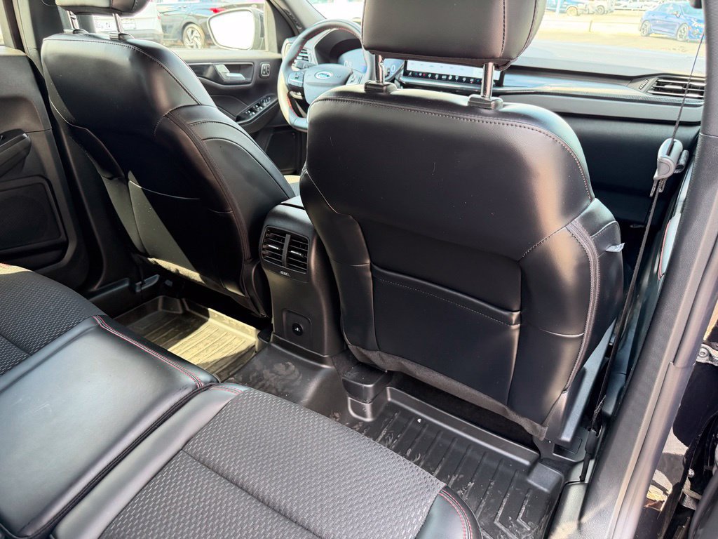 Used 2025 Ford Escape ST-Line Elite AWD/4WD image 25