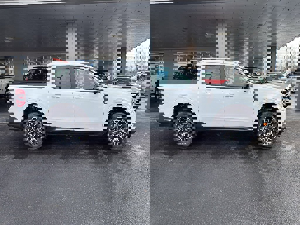 New 2026 Ford Maverick Lariat image 10