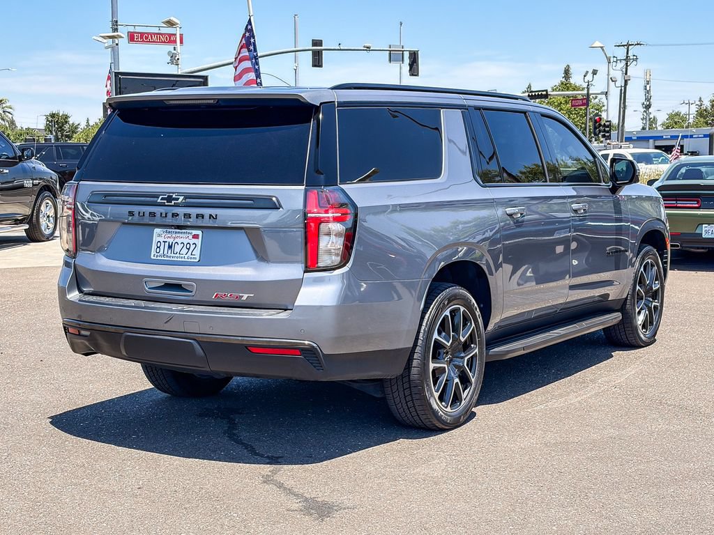 Used 2021 Chevrolet Suburban RST w/ Luxury Package AWD/4WD image 4
