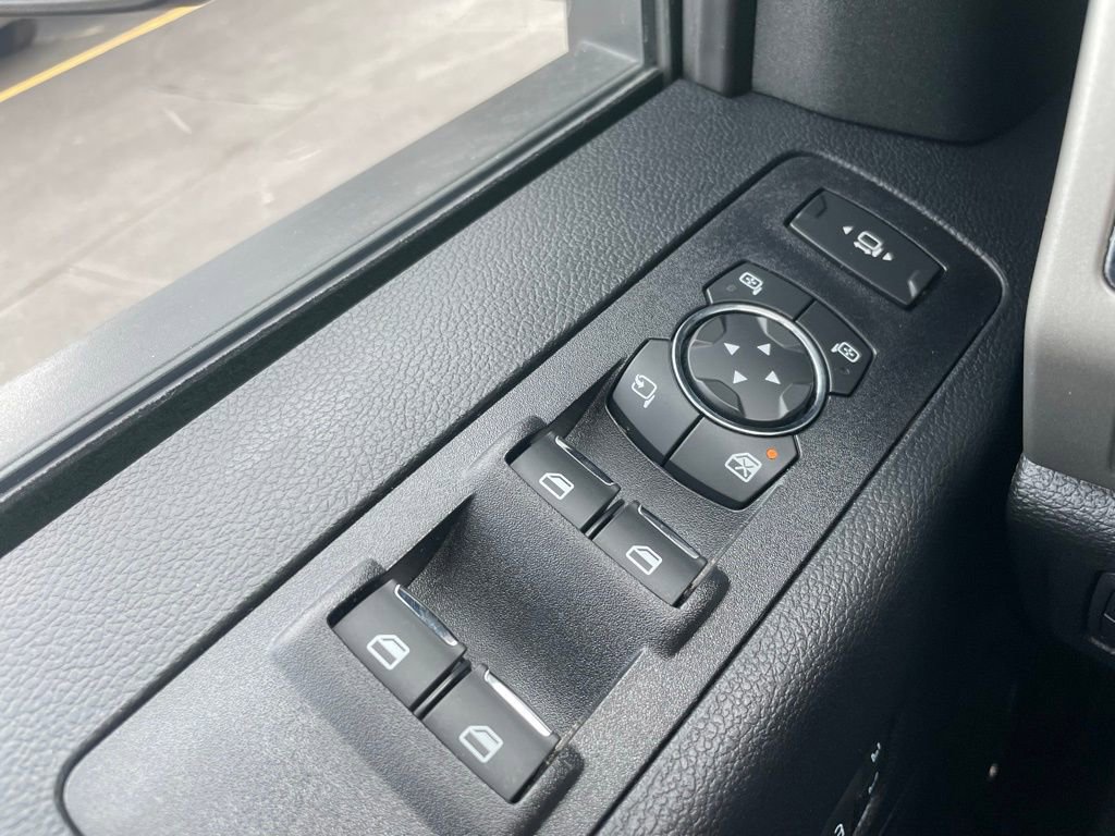 Used 2021 Ford F250 Lariat w/ Lariat Value Package image 25