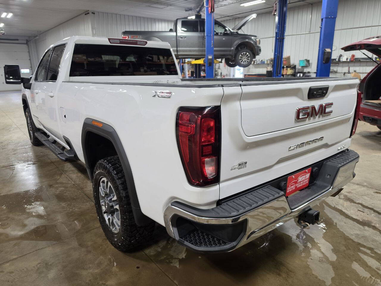 Used 2024 GMC Sierra 3500 SLE w/ SLE Convenience Package AWD/4WD image 6