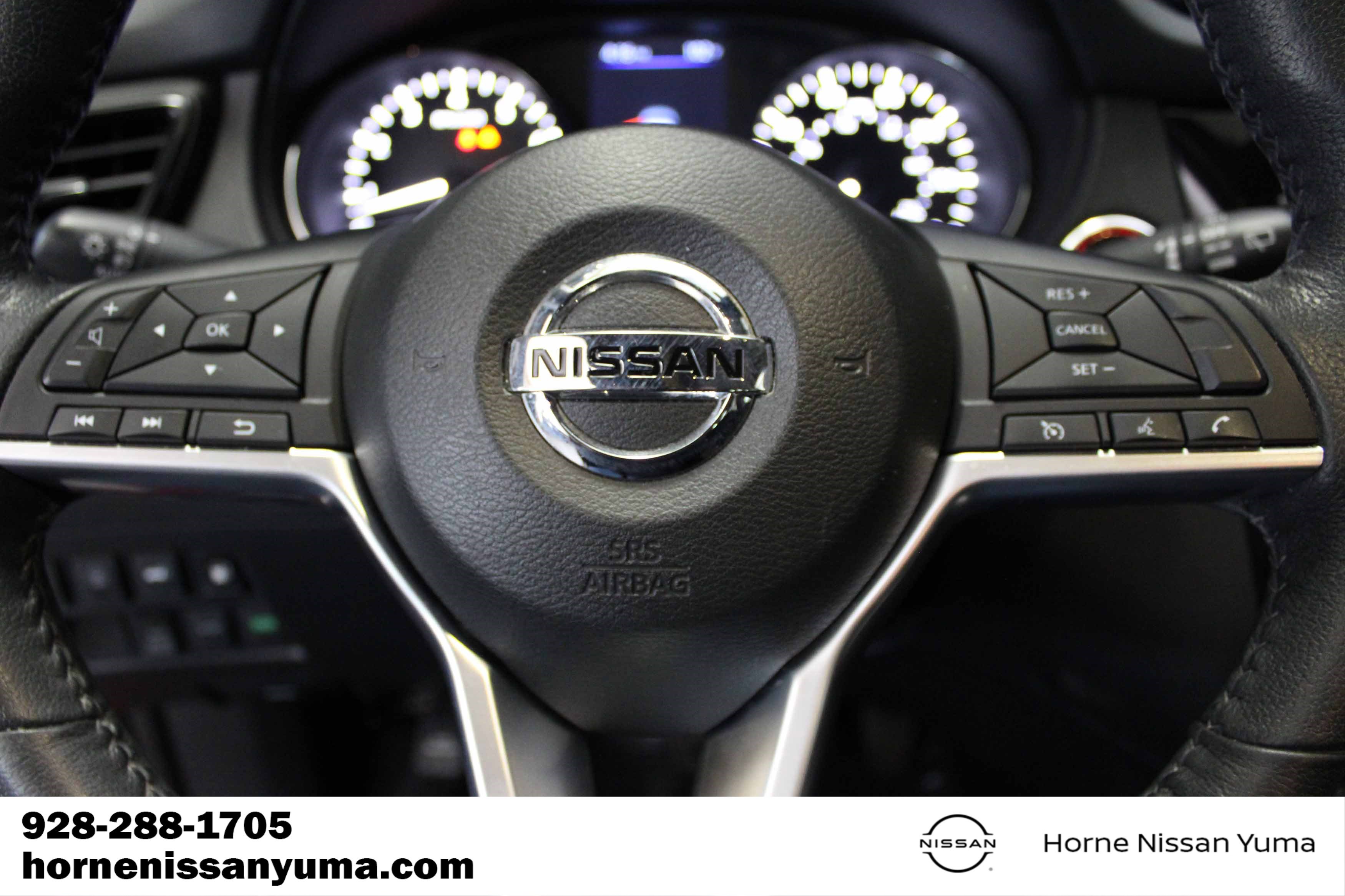 Used 2020 Nissan Rogue SV AWD/4WD image 9