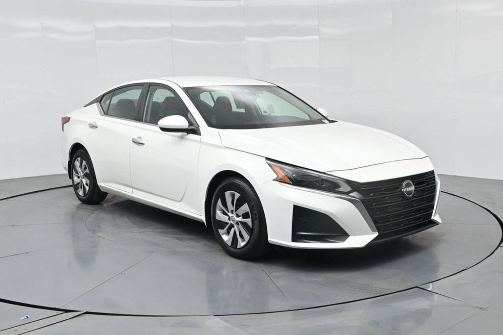 Used 2023 Nissan Altima 2.5 S FWD image 26
