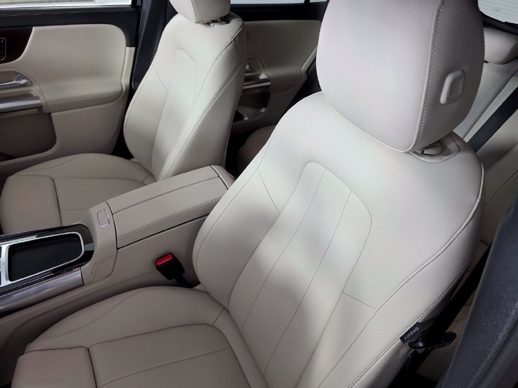 New 2026 Mercedes-Benz GLA 250 image 8
