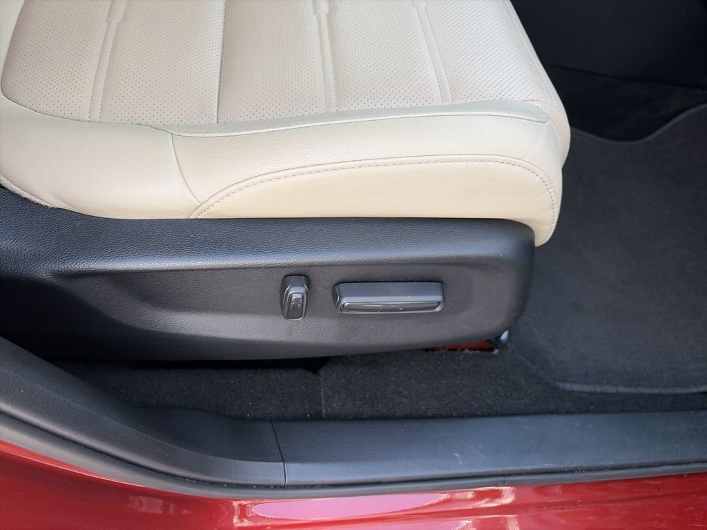 Used 2019 Honda CR-V Touring image 34