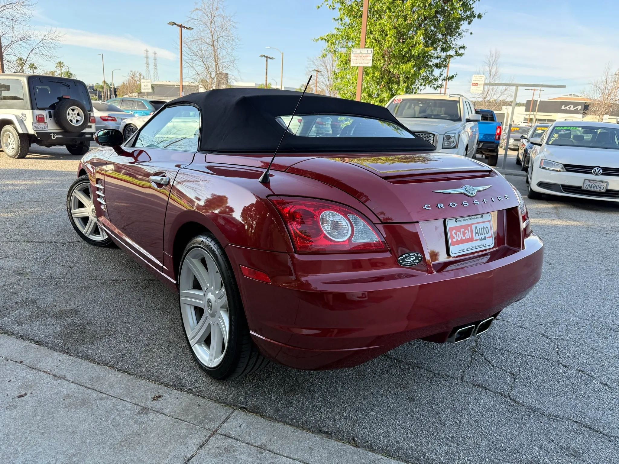 Used 2006 Chrysler Crossfire Limited RWD image 5