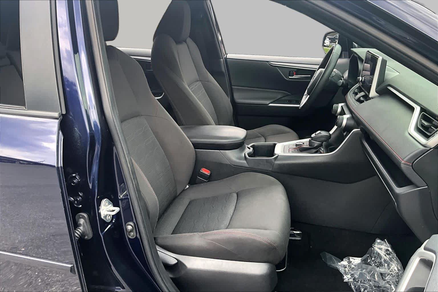 Used 2023 Toyota RAV4 SE w/ Weather & Moonroof Package AWD/4WD image 9