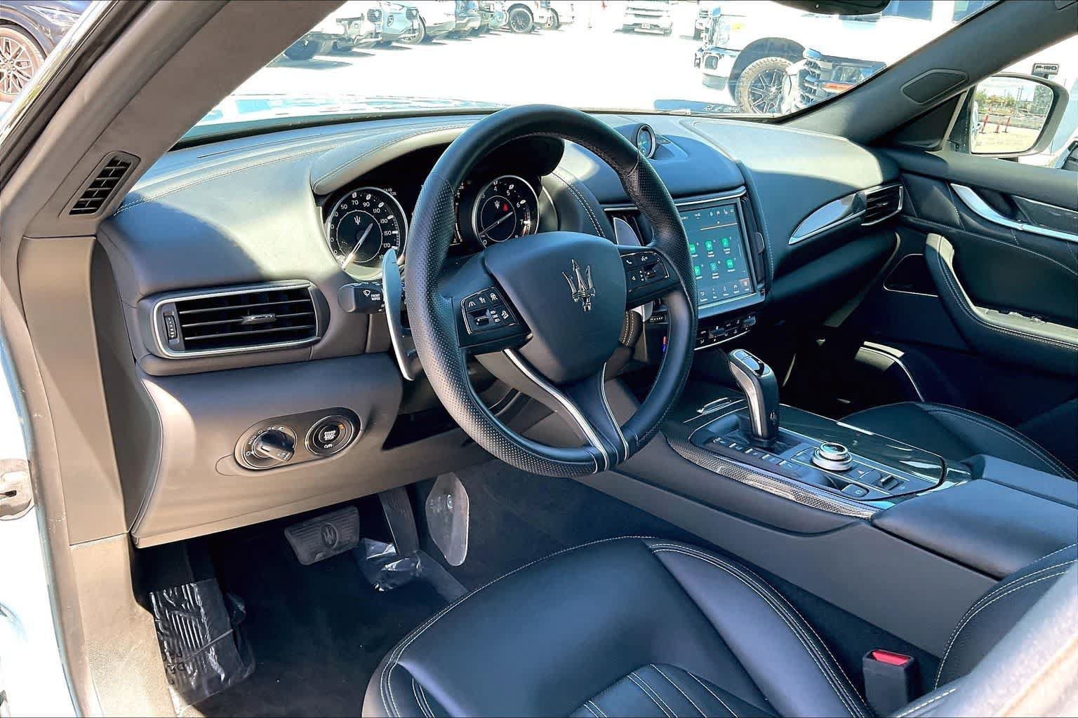 Used 2023 Maserati Levante Modena AWD/4WD image 2