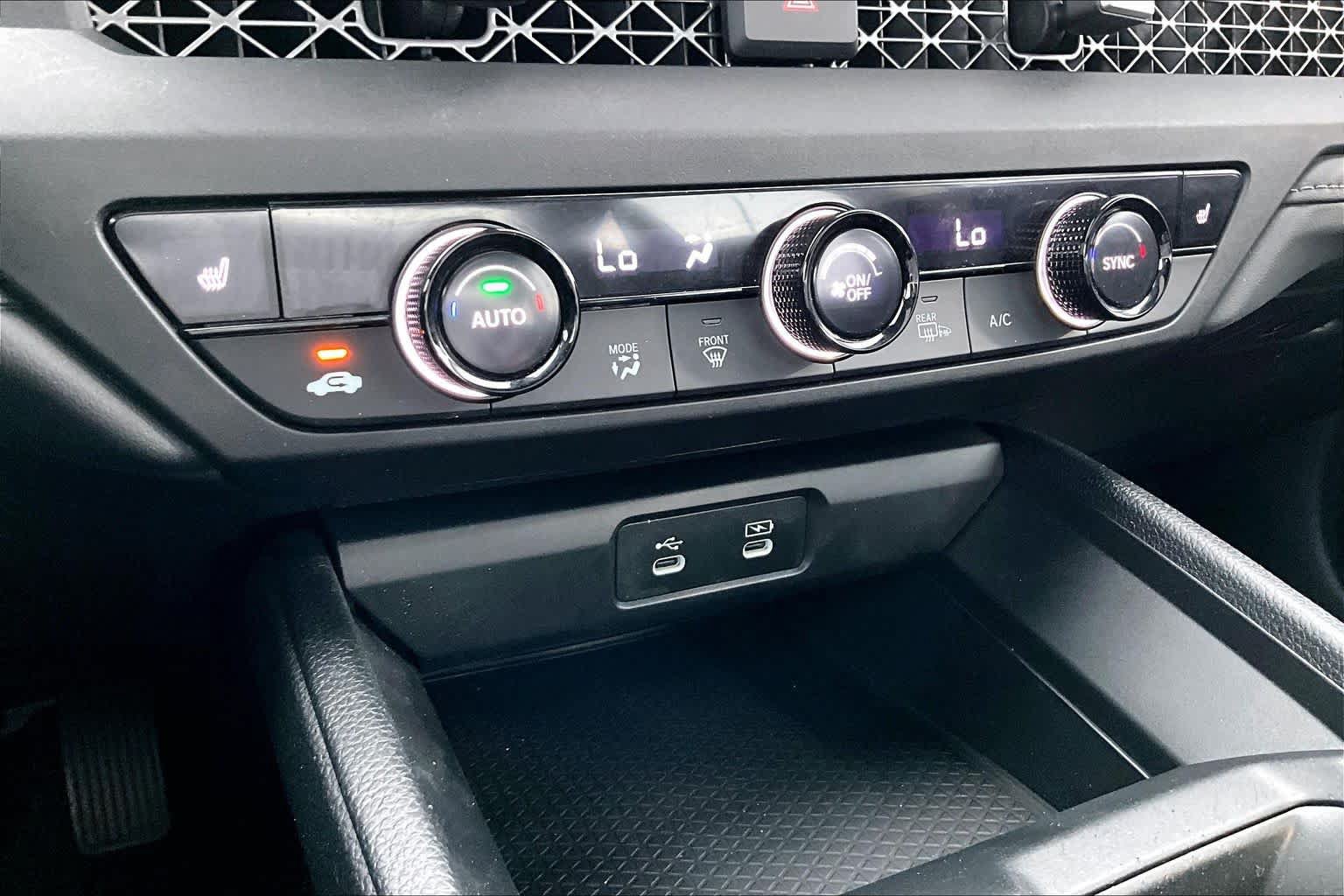 Used 2023 Honda Accord EX image 32