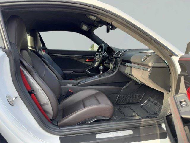 Used 2016 Porsche Cayman GT4 RWD image 34