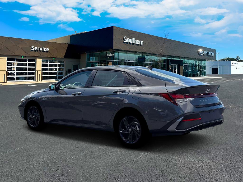 New 2026 Hyundai Elantra Sport image 4