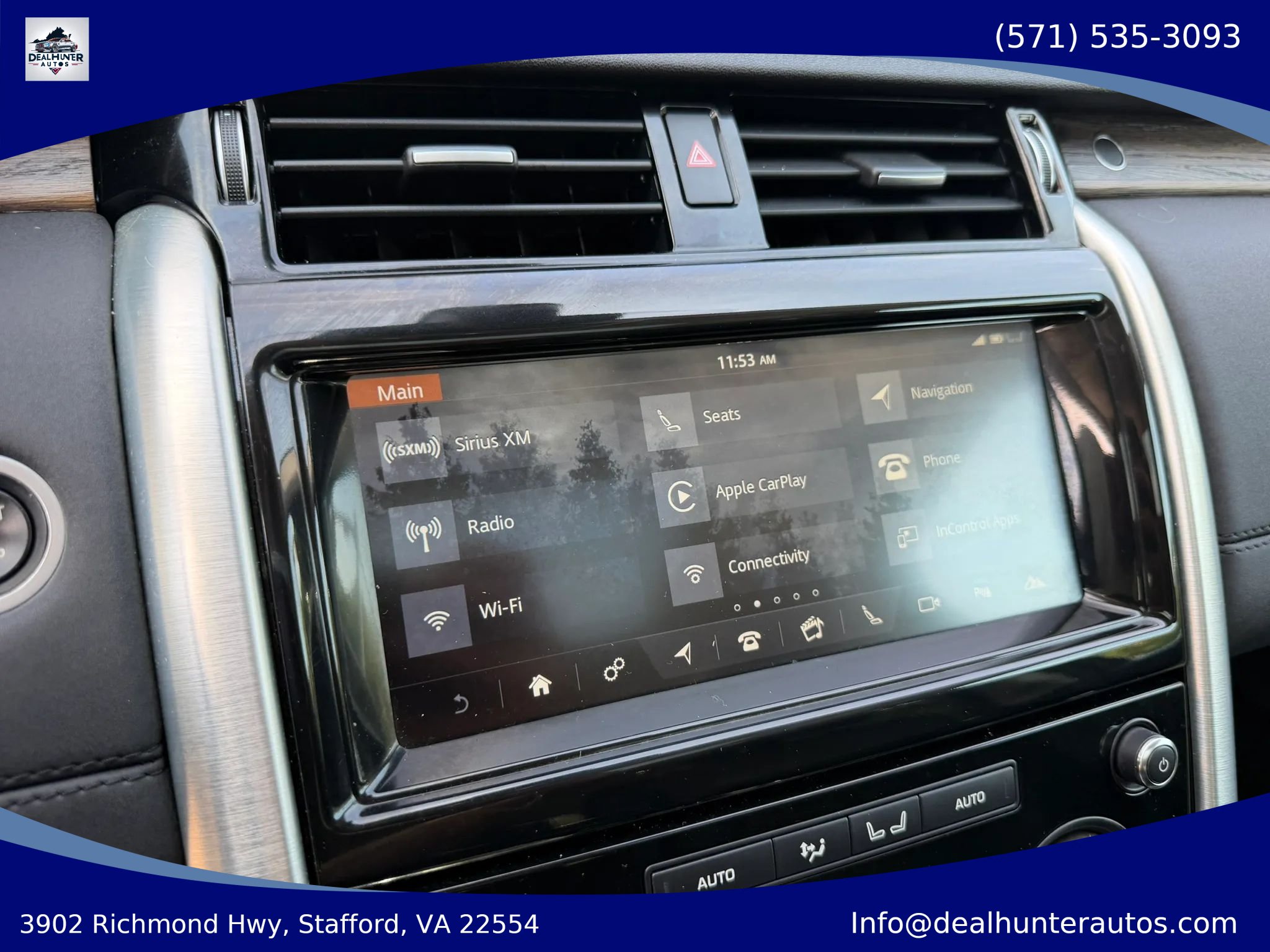 Used 2017 Land Rover Discovery HSE AWD/4WD image 30