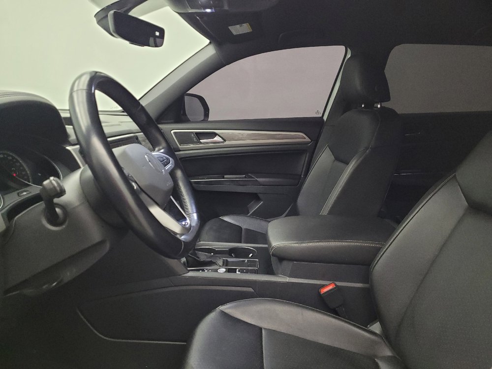 Used 2020 Volkswagen Atlas Cross Sport SE image 17