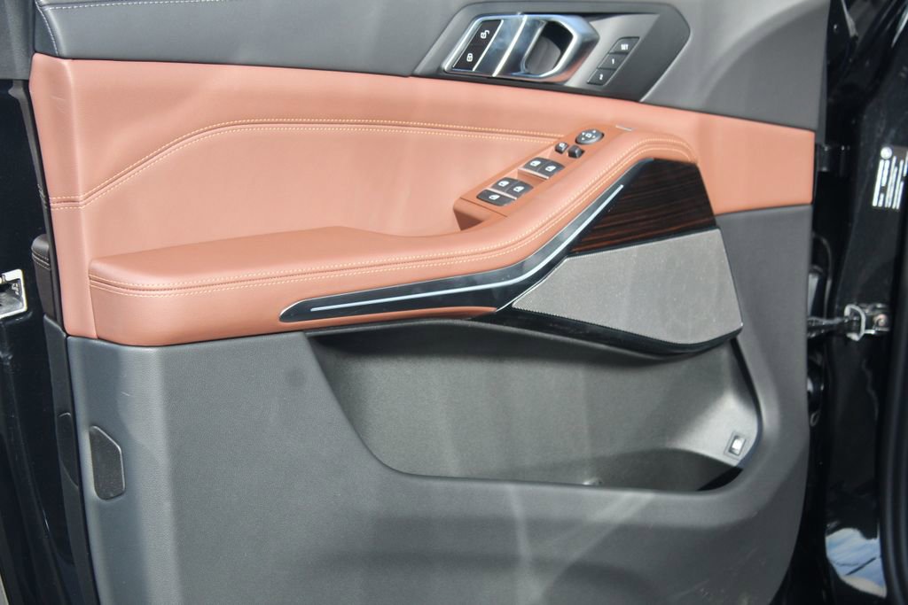 New 2026 BMW X5 xDrive50e w/ M Sport Package image 20