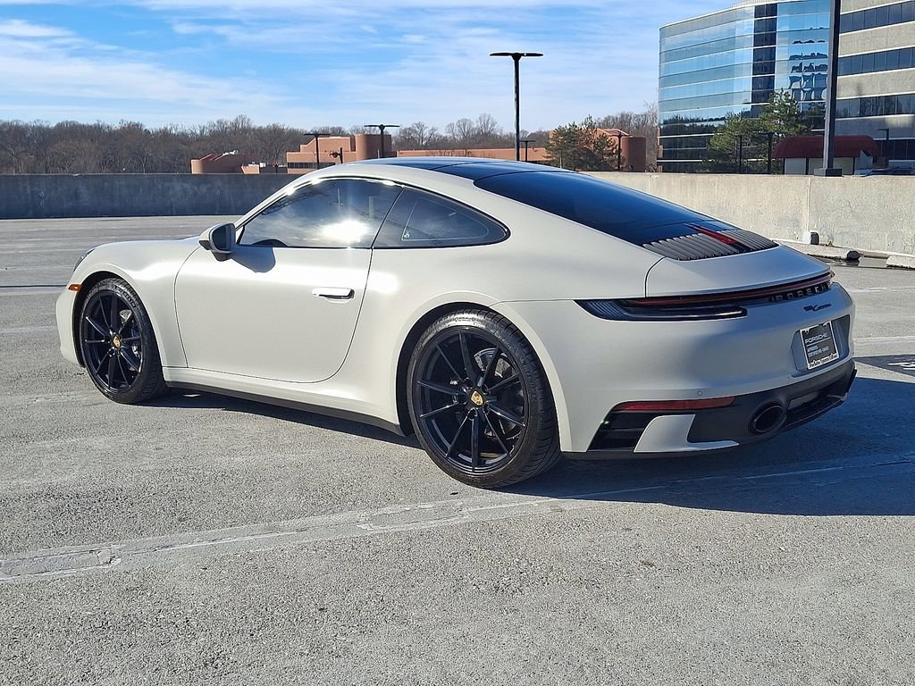 Used 2024 Porsche 911 Carrera 4 image 3
