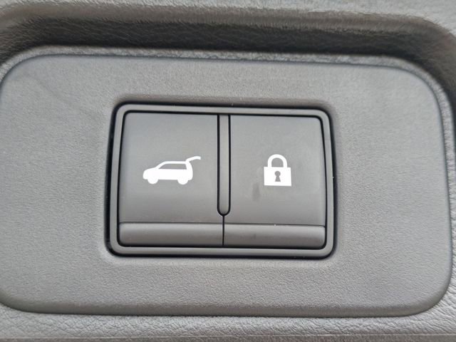 Used 2024 Nissan Rogue SV w/ SV Premium Package FWD image 13