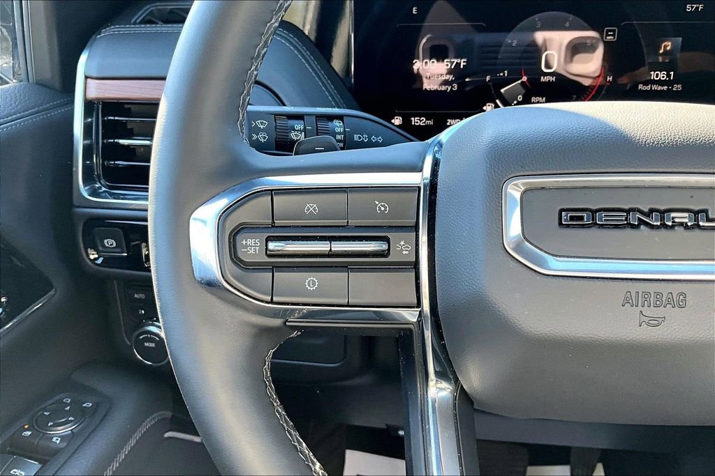 Used 2025 GMC Yukon Denali image 11