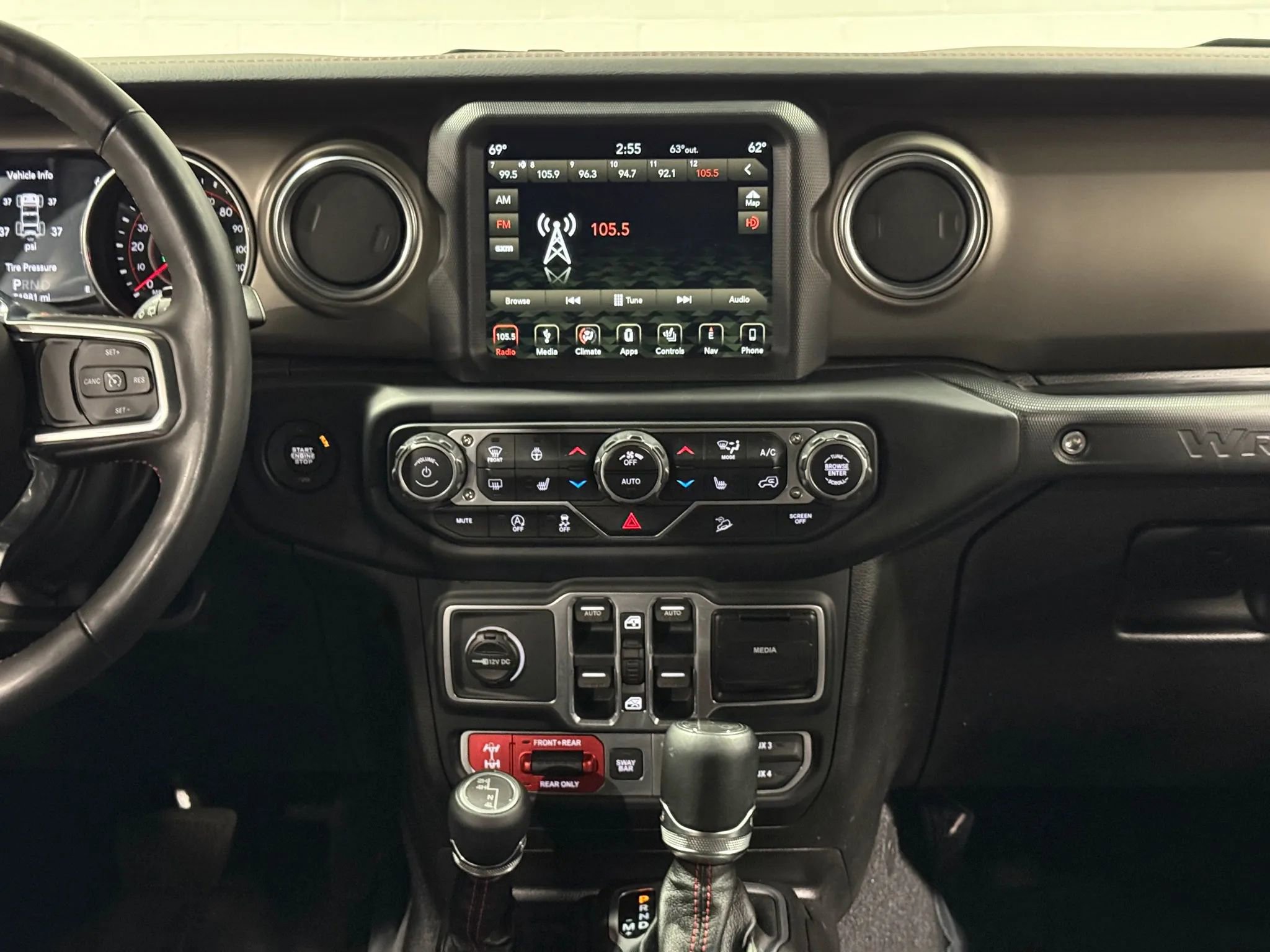 Used 2018 Jeep Wrangler Unlimited Rubicon w/ Dual Top Group image 45