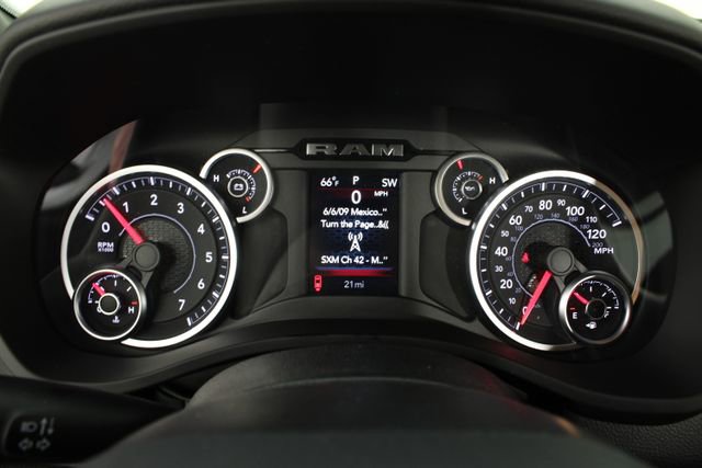 New 2026 RAM 1500 4x4 Crew Cab image 11