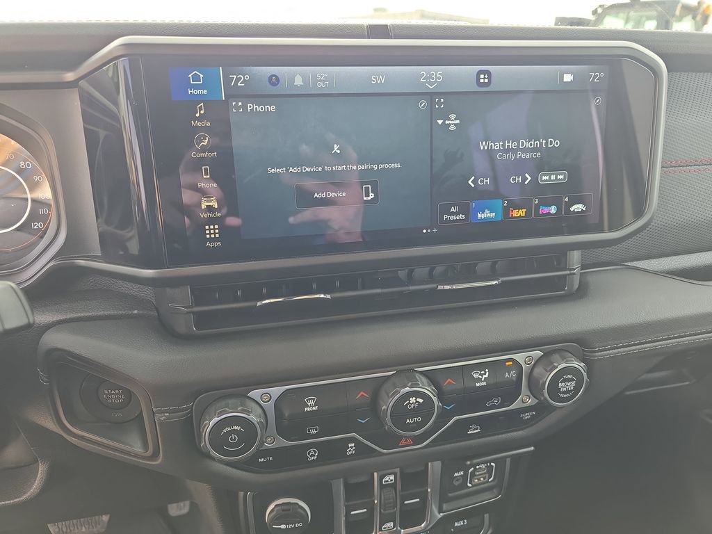 Used 2024 Jeep Wrangler Unlimited Rubicon image 22